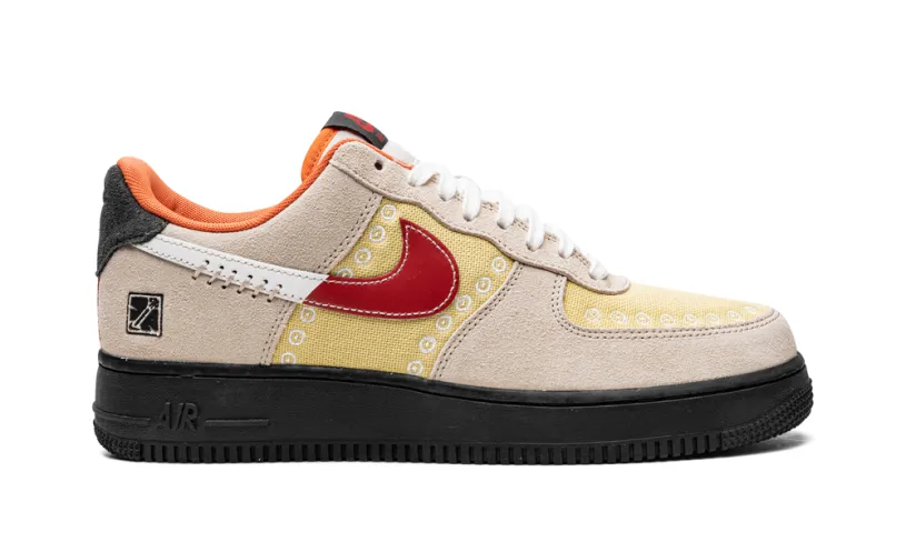 Nike Lifestyle Air Force 1 Low 'Somos Familia'
